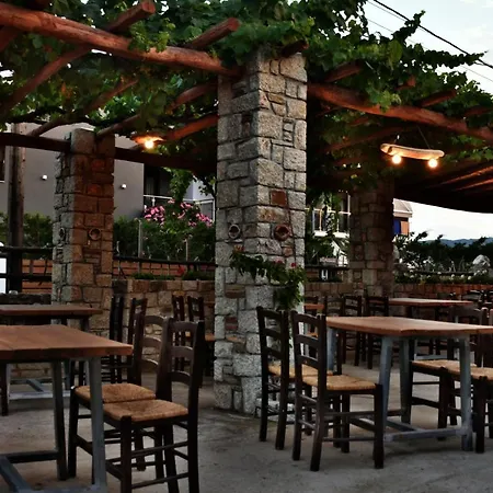 Theano 公寓 Paralia Sikias