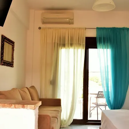 Theano * Paralia Sikias