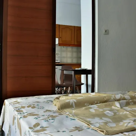 Apartment Theano *