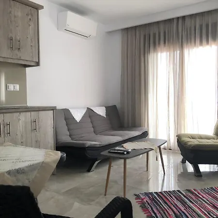 Theano Apartment