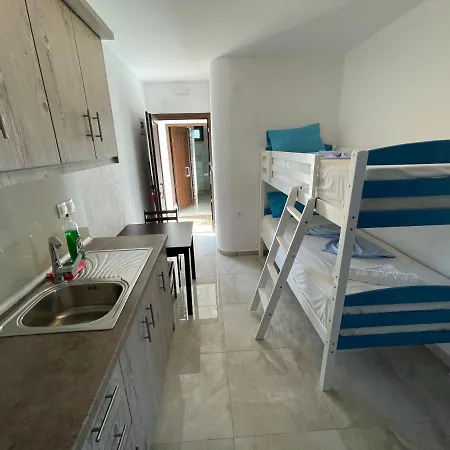 Theano * Paralia Sikias