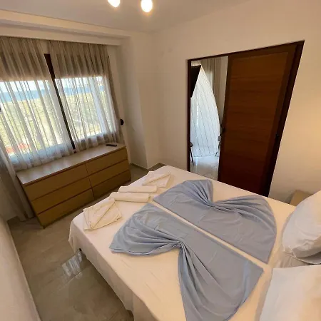 Apartment Theano *