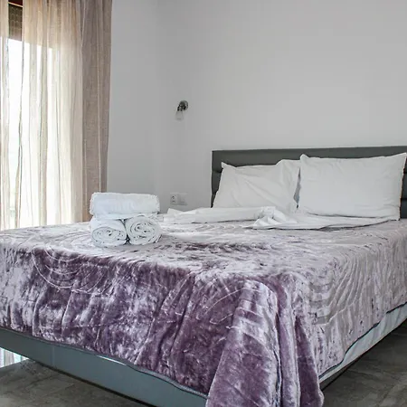 Theano Apartment