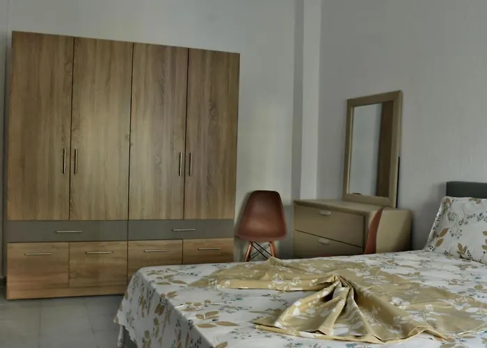 Theano * Paralia Sikias