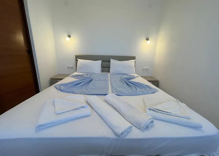 Theano * Paralia Sikias