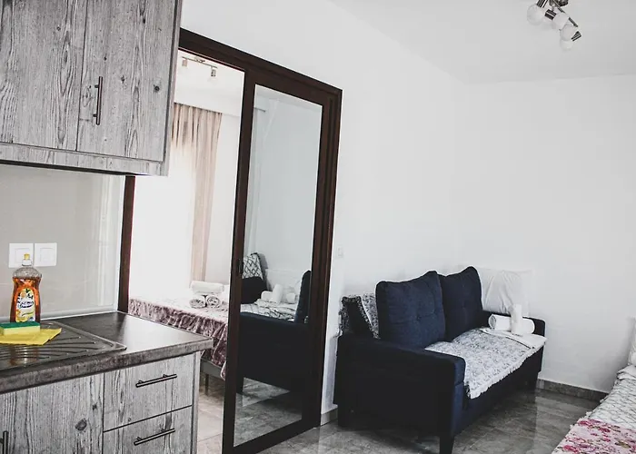 Theano Paralia Sikias